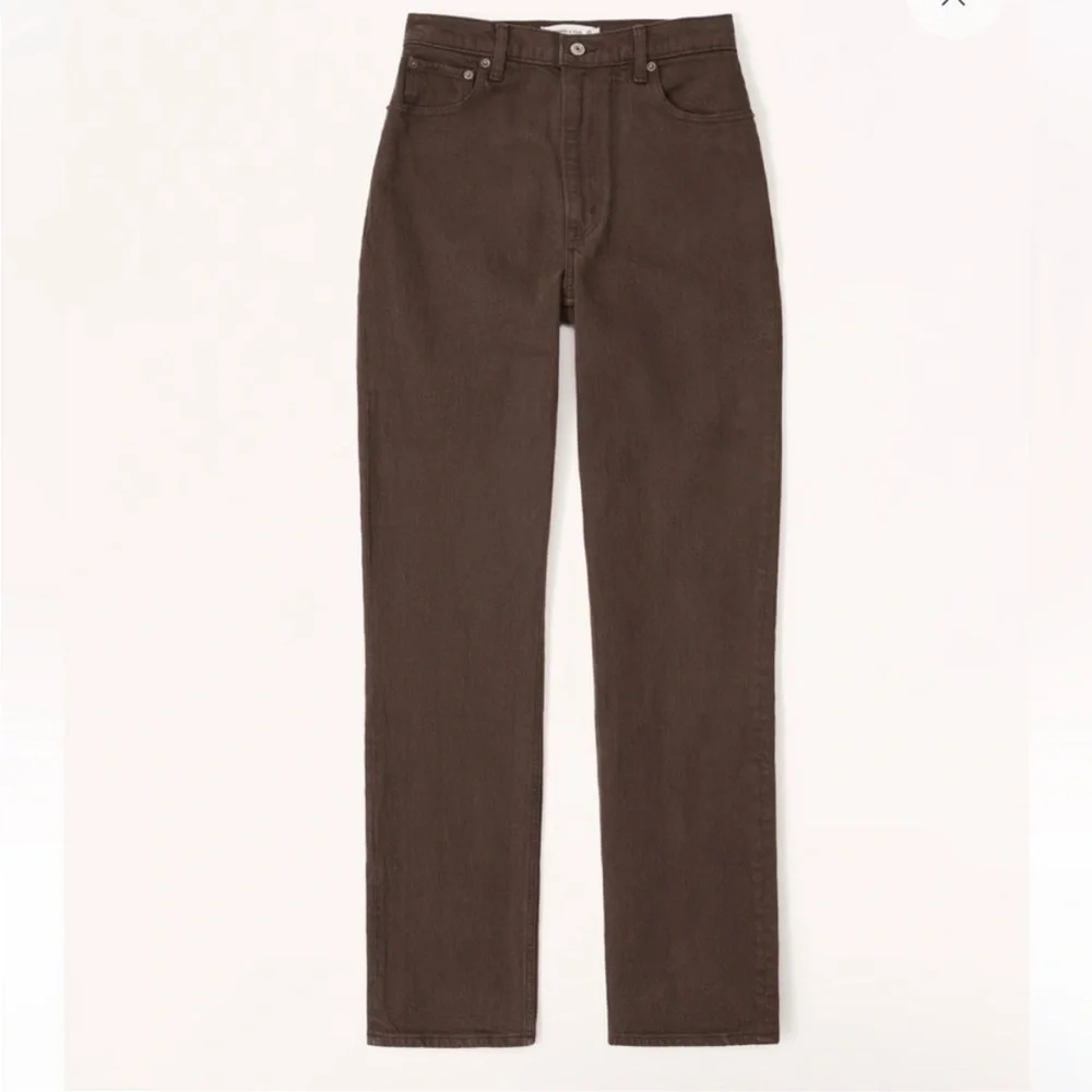 ABERCROMBIE & FITCH | Ultra High Rise 90s Straight Jean Dark Brown | 36, US 22